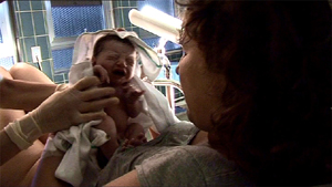 Naissance, lettre filmée à ma fille Mona